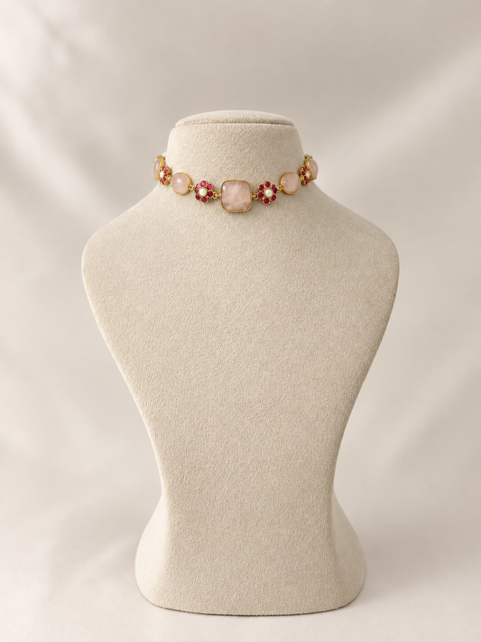 GUL square pendant choker