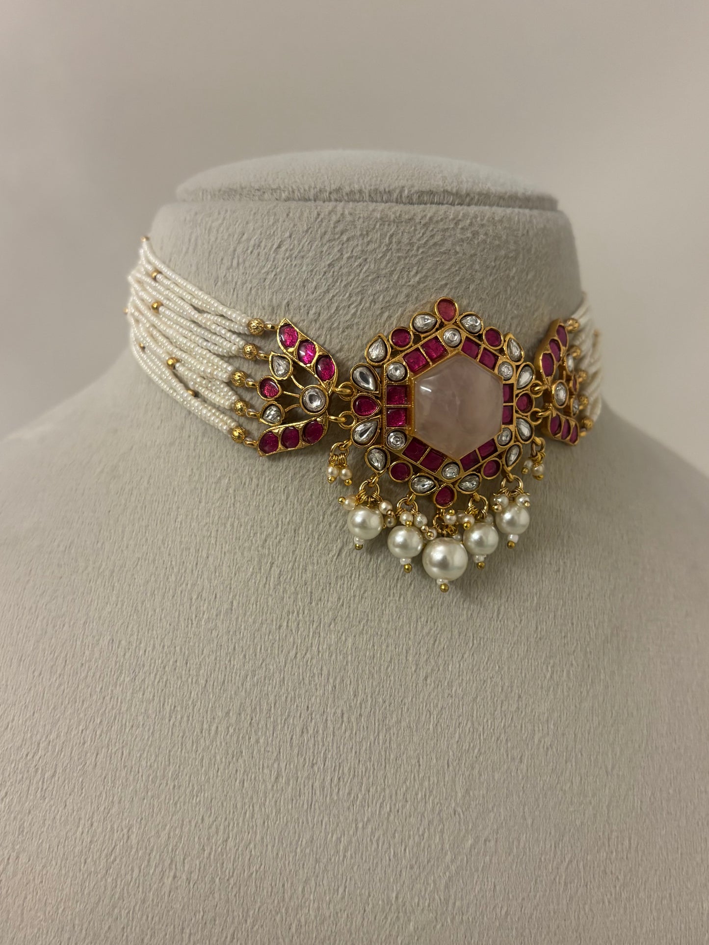 GUL Pearl Choker