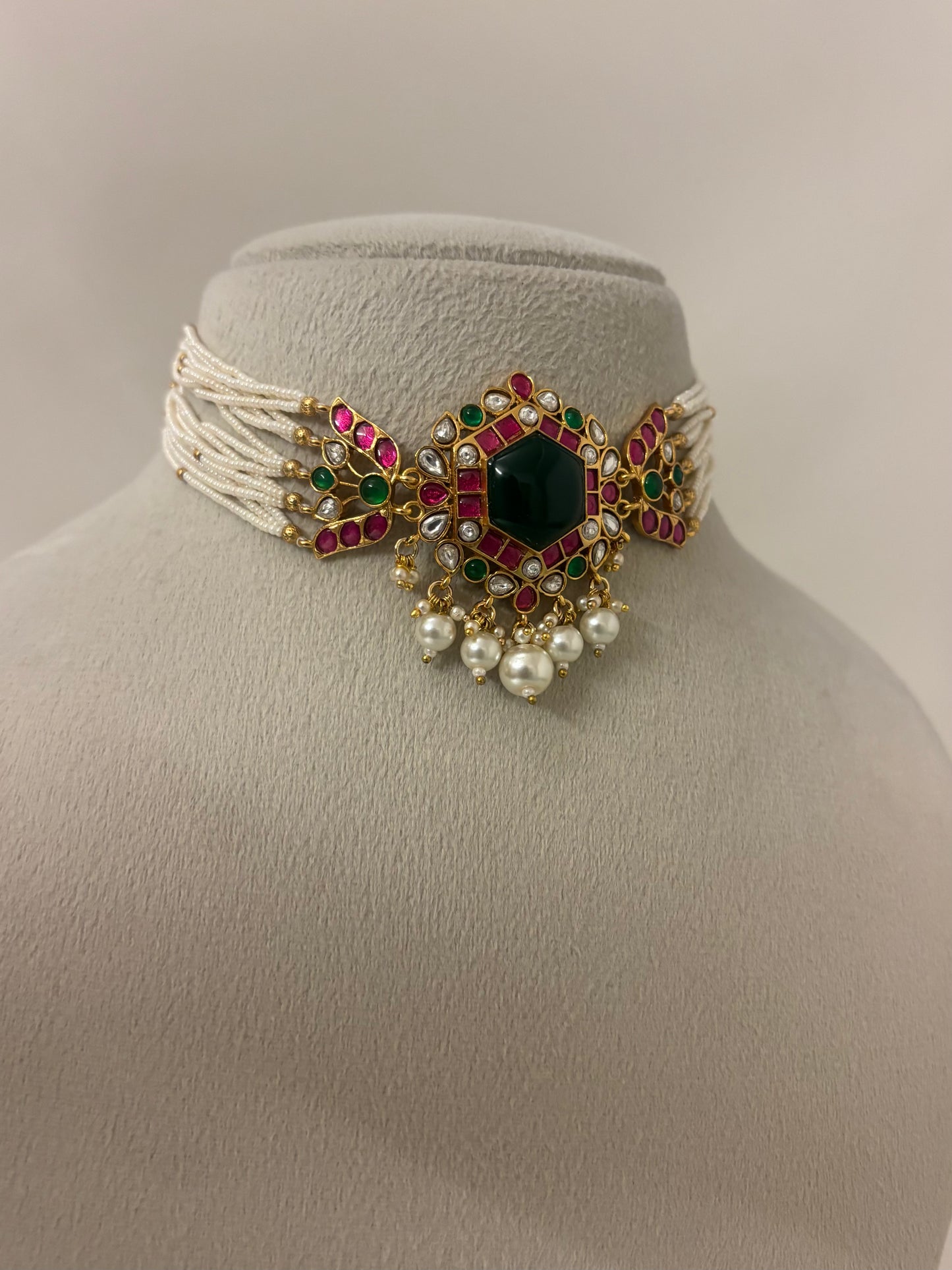 GUL Pearl Choker