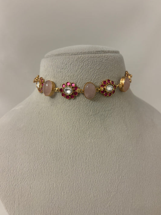 GUL Floral Choker