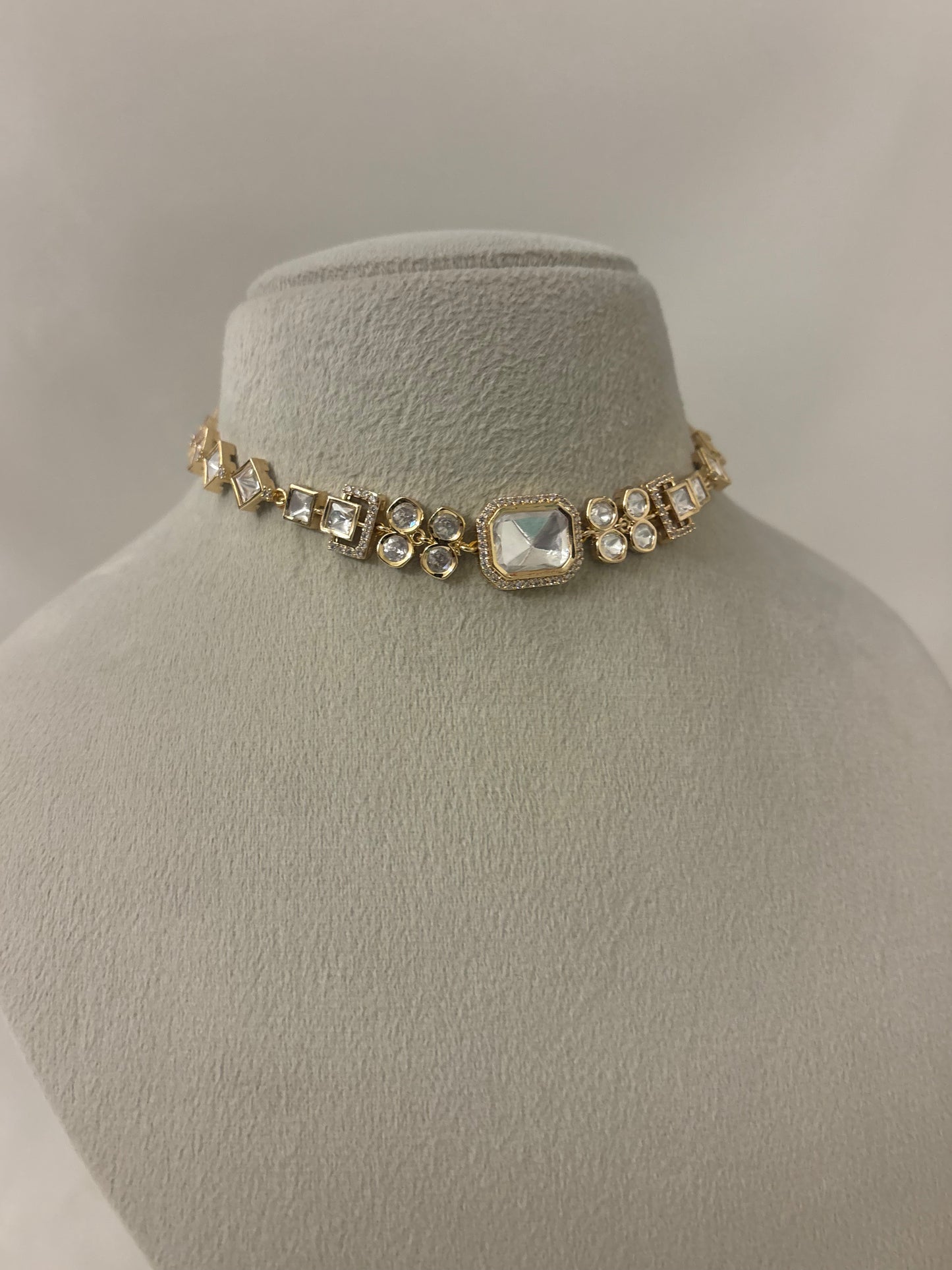 NOOR Rectangle Locket choker