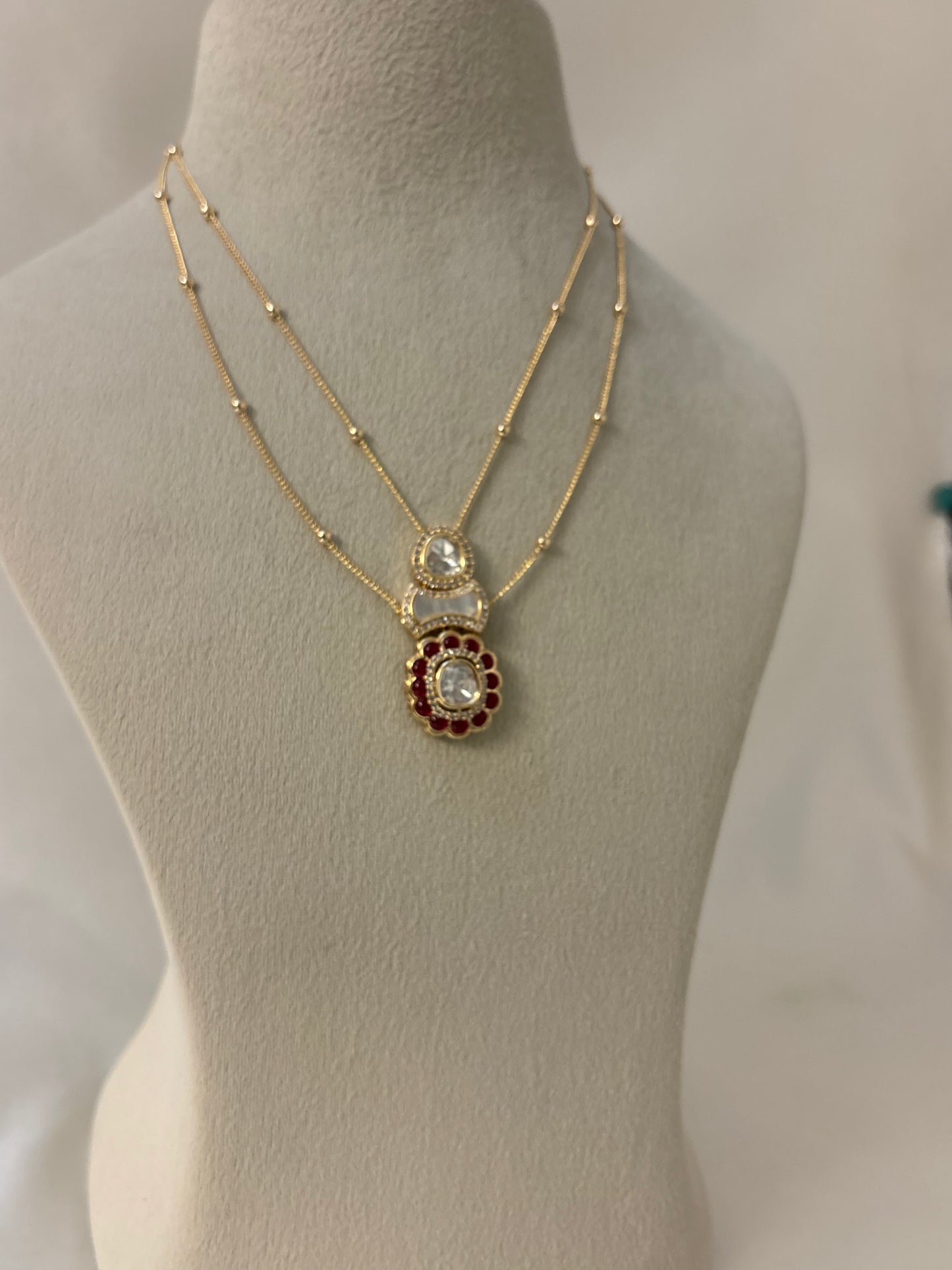 NOOR Layered Necklace